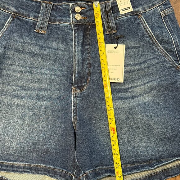 Judy Blue Hi-Waist Double Button Jean Shorts Womens 1XL NWT Denim - Picture 4 of 5
